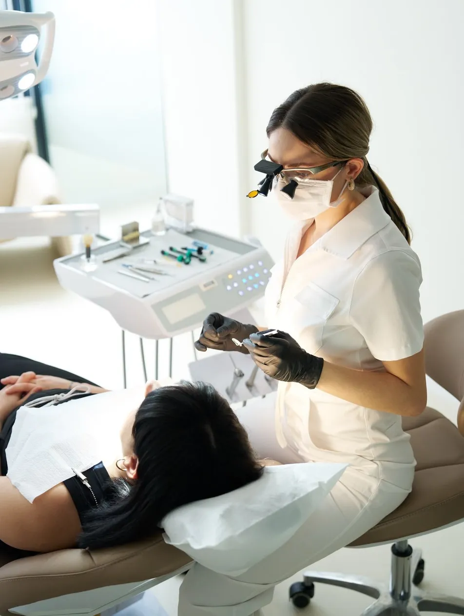 Dr. Sofija Jovanović — Oralni Hirurg i Implantolog